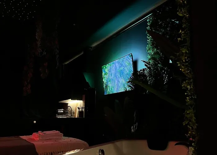 Amazonia - Starry Sky & Bath Valenciennes