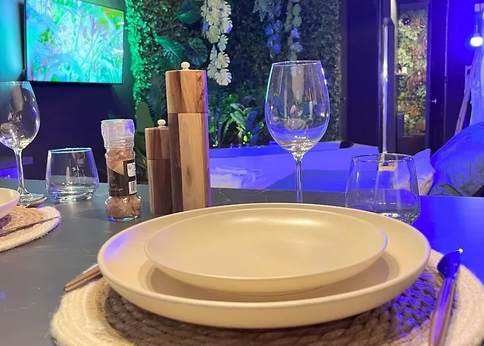 Amazonia - Starry Sky & Bath Valenciennes