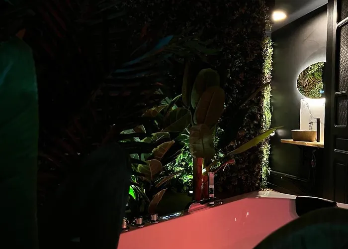 Amazonia - Starry Sky & Bath *